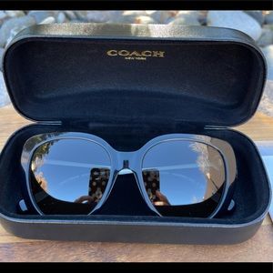 NWOT COACH Jessa Crystal Cat Eye Sunglasses HC8253 In Black